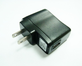 11270006 110V轉USB A母電源插座