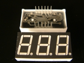 DDC563 0.56三8七段顯示器共陰黑面白膠