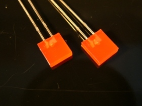 DL2X7R LED 27MM 紅色方型