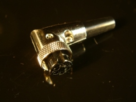 FBJR29075L 5P金屬接頭 母90度