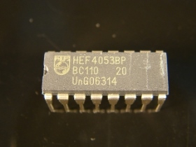 IC4053HEF HEF4053BP HEF