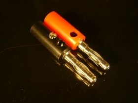 JK493 十字型香蕉插頭