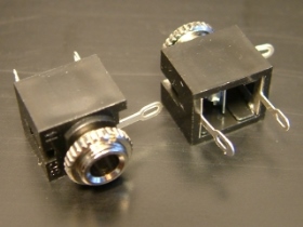 JK655B 3.5MM立體耳機座黑色