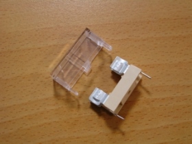 JK827C 20MM FUSE電木座 (插板含透明蓋)