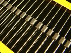 LBIT BIT 小 3.5x4.7x0.8-T5