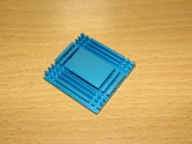OR003Z035 晶片散熱片+背膠