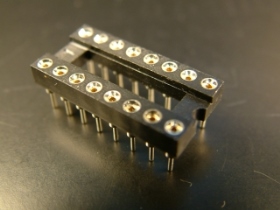 SKT16P8R 16P圓孔短腳腳座