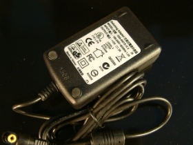 TP2A12VB 交換式電源穩壓器 2A 12V