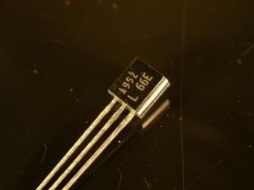 TRA952 2SA952 TO-92