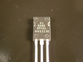 TRBT134 TRIAC BT134-600E