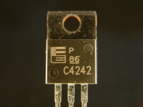TRC4242 2SC4242