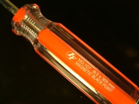 YN107300B LT 107 十字起子 300mm黑頭