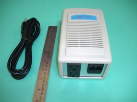 LS-VR1000 交流電壓穩壓器