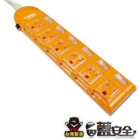 OC66315 蓋安全彩色六開六插電腦線 3P 15A 15尺