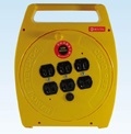 P78Y-640 六插手捲式延長線 1.25mmX3C 40尺